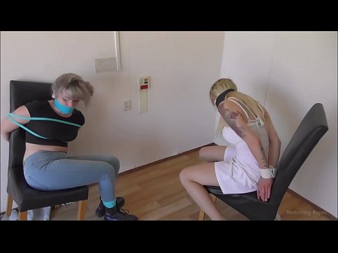 ❤️ Көз каранды / байланган жана оозу жабылган / кыйналган кыз ❤️❌ Порно видео ky.xxxpornimages.ru ❤